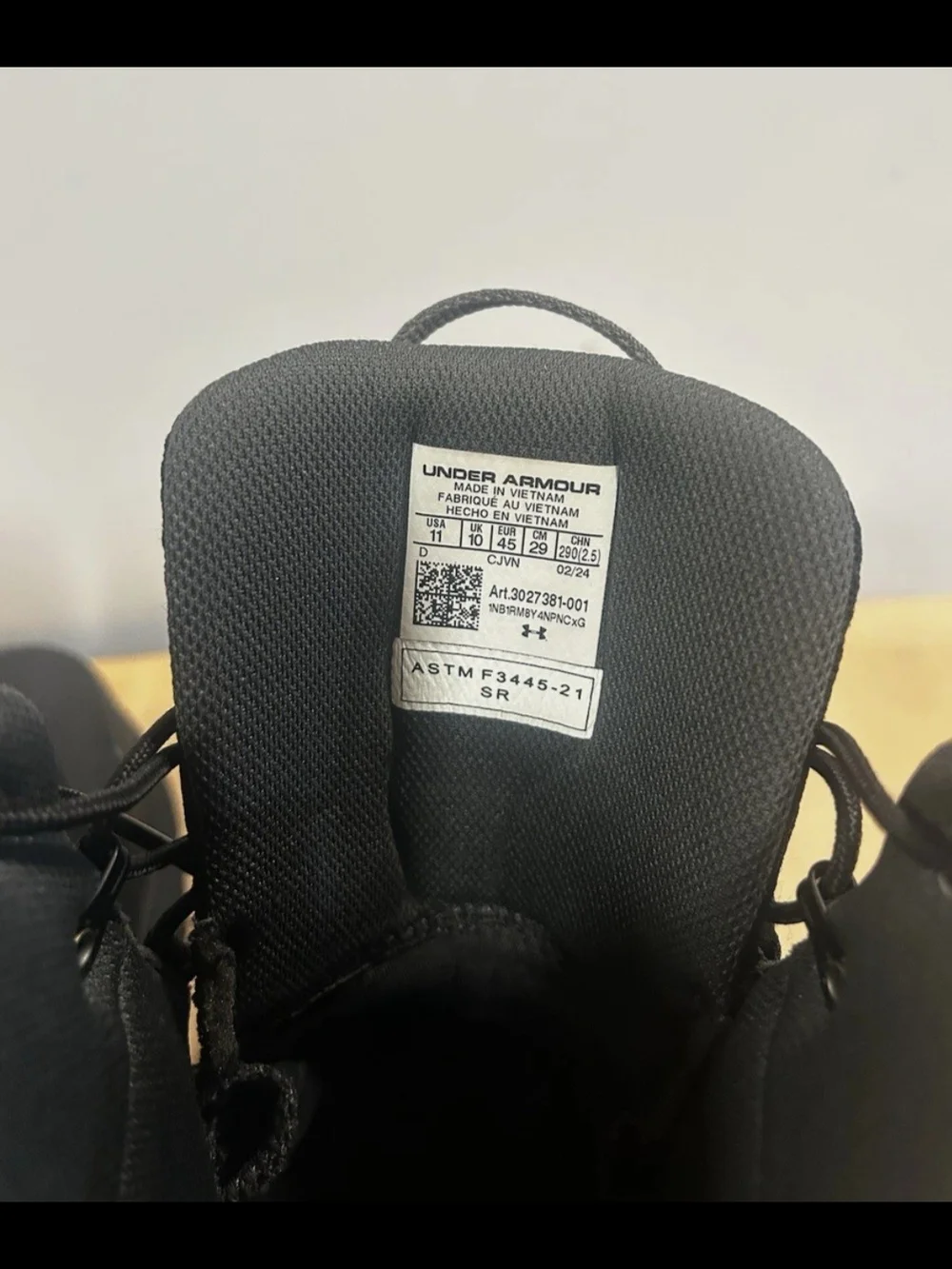 Under Armour Men's Black High-Top Tactical Boots Charged Valsetz